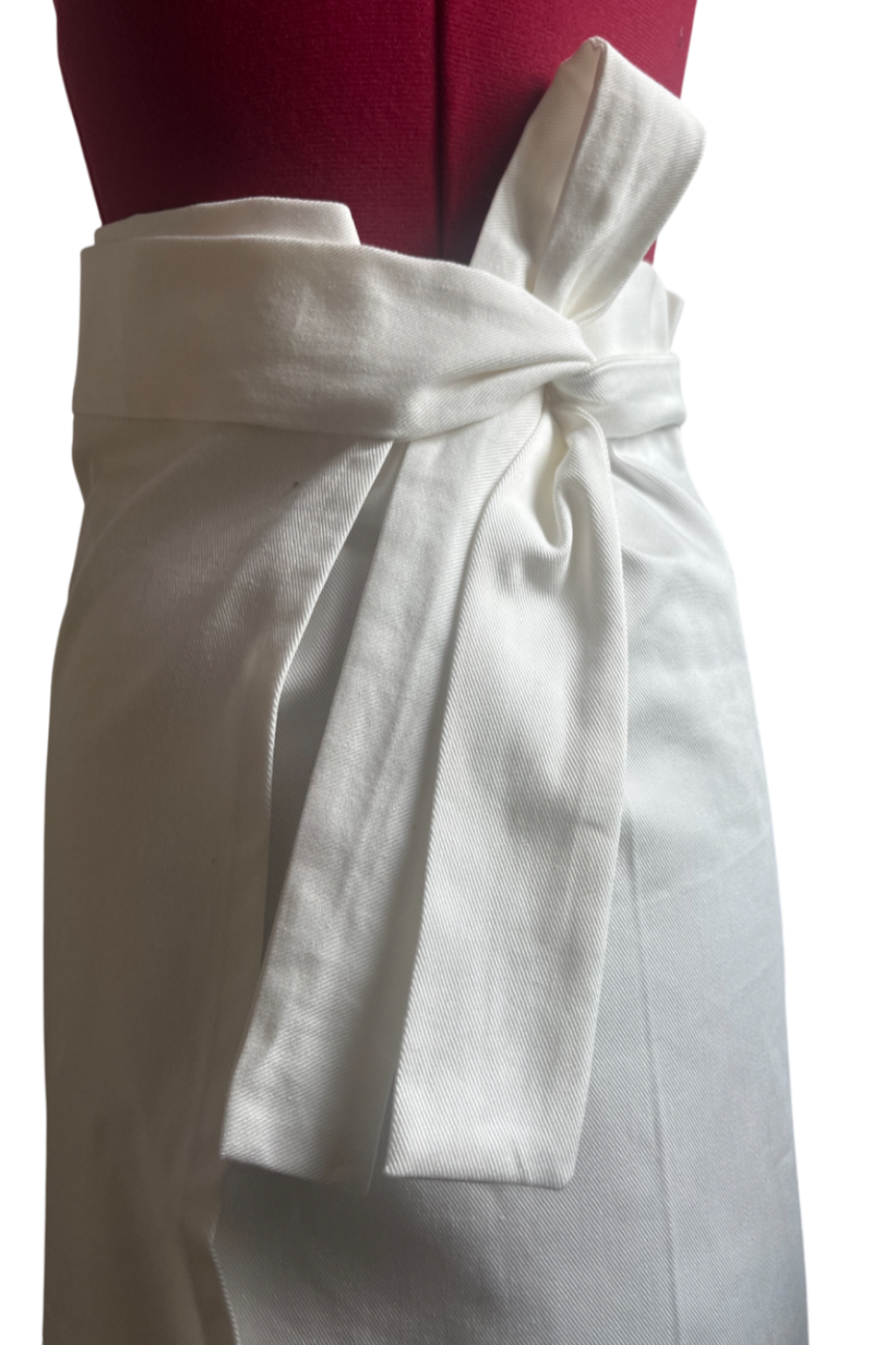 Sottovestito in cotone bianco a vita alta.-0